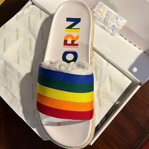 Tretorn NIB Rainbow Nylon Slides US 11 Womens
